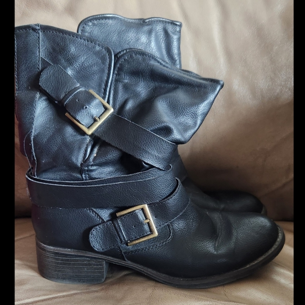 Black Leather Buckle Boots